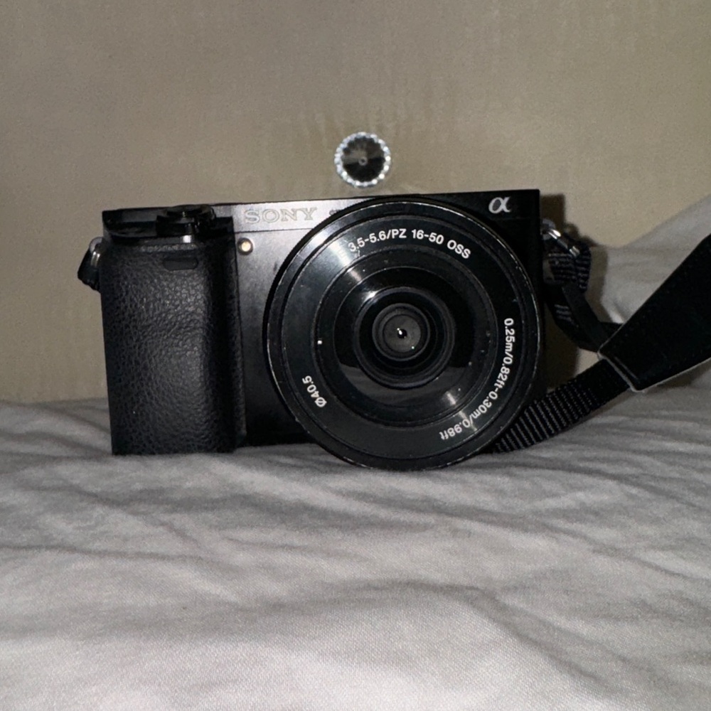 Sonny a6000 Digital camera